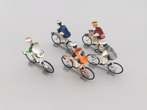 Cofalu cinq cyclistes 67 - cofalu,